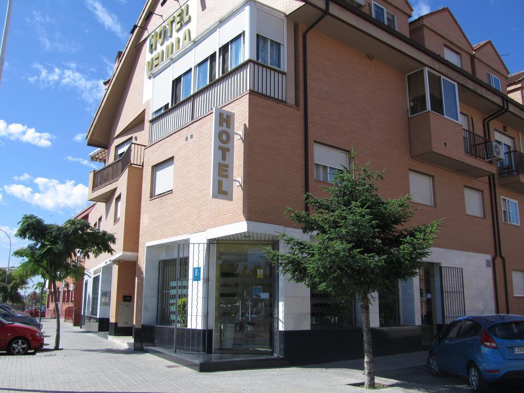 Hotel Velilla Velilla de San Antonio Exterior foto